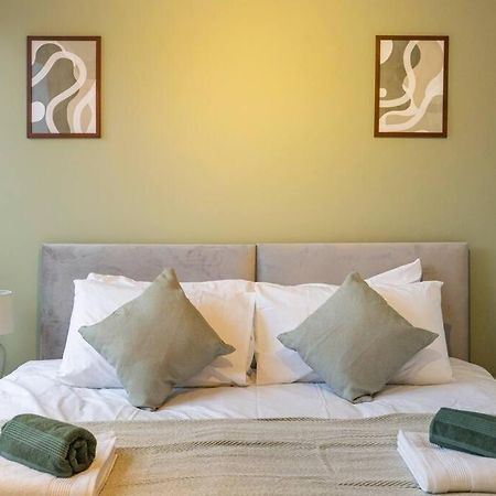 Chelmsford Centre View Sleep 4 Next Chelmer Canal ภายนอก รูปภาพ